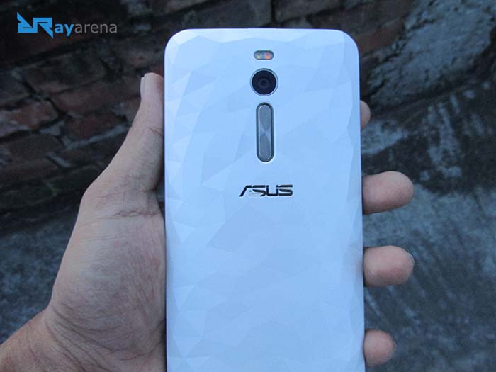 Asus Zenfone 2 Deluxe