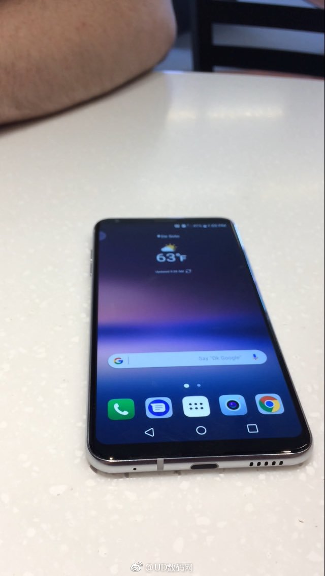 LG-V30-Live-Image-Leak